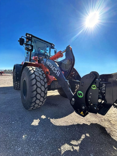 SQL aan Hitachi ZW140